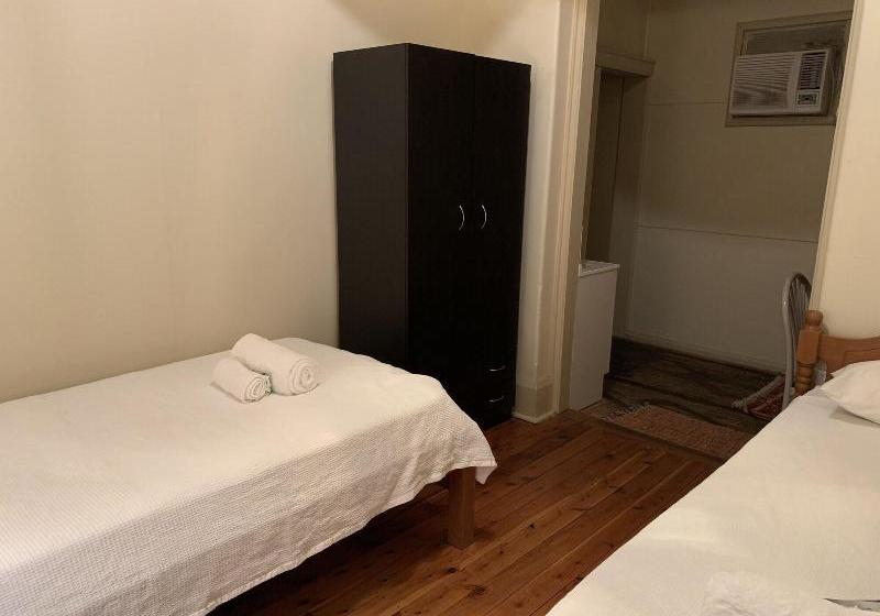 فندق صغير The Imperial Moree