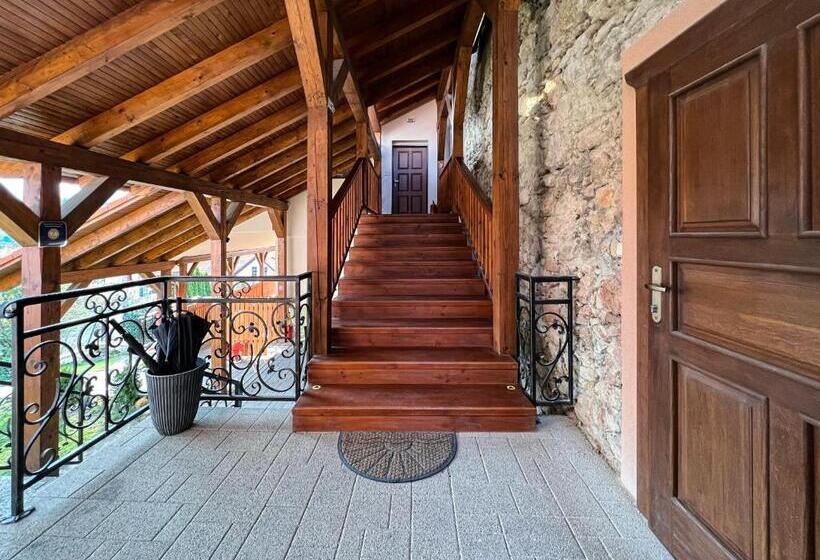 Apartments Hradný Mur