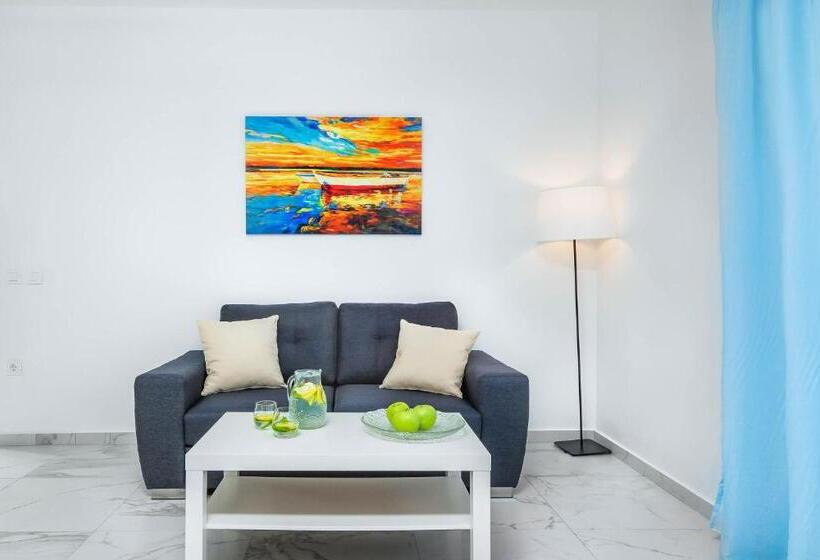 Asterias Premium Holiday Apartments