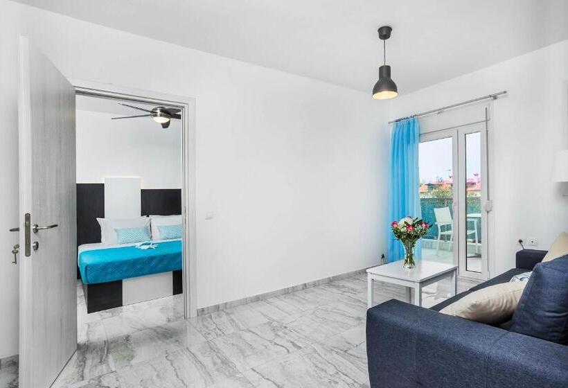 Asterias Premium Holiday Apartments