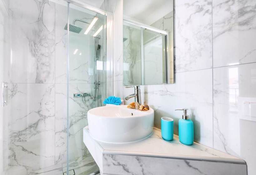 Asterias Premium Holiday Apartments