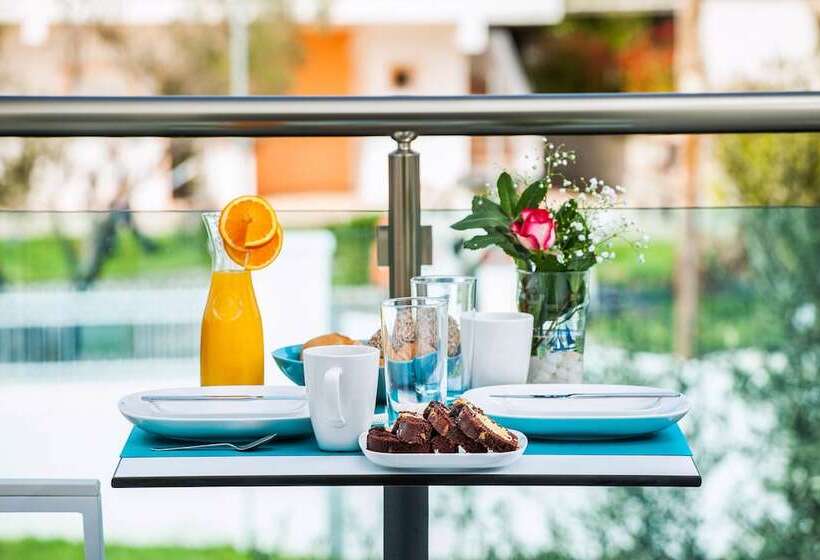 Asterias Premium Holiday Apartments