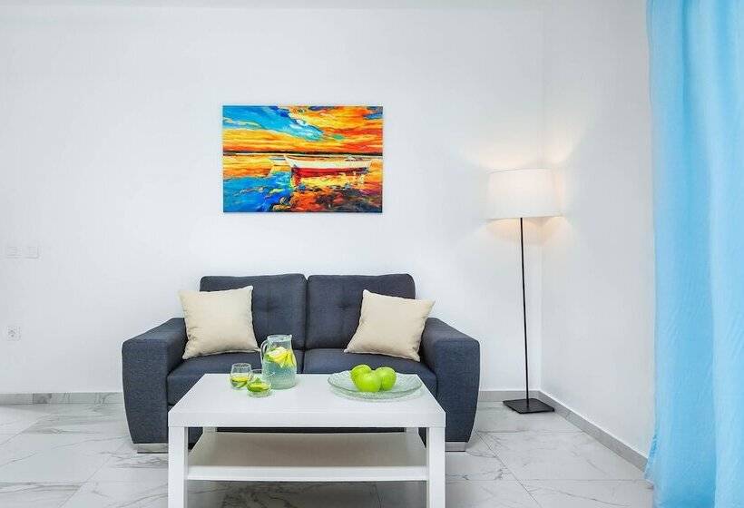 Asterias Premium Holiday Apartments