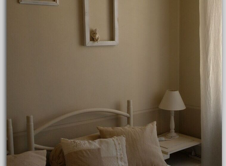 ベッドアンドブレックファースト Cascina Luvot