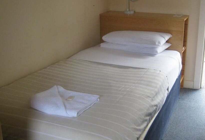 مبيت وإفطار Omah Yanto