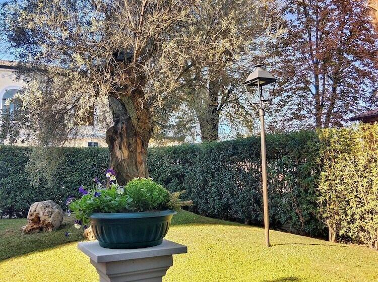 住宿加早餐  Relais Toti Beb Bed E Breakfast