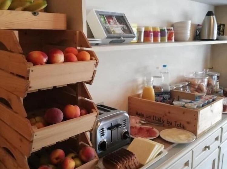 تختخواب و صبحانه Relais Toti Beb Bed E Breakfast