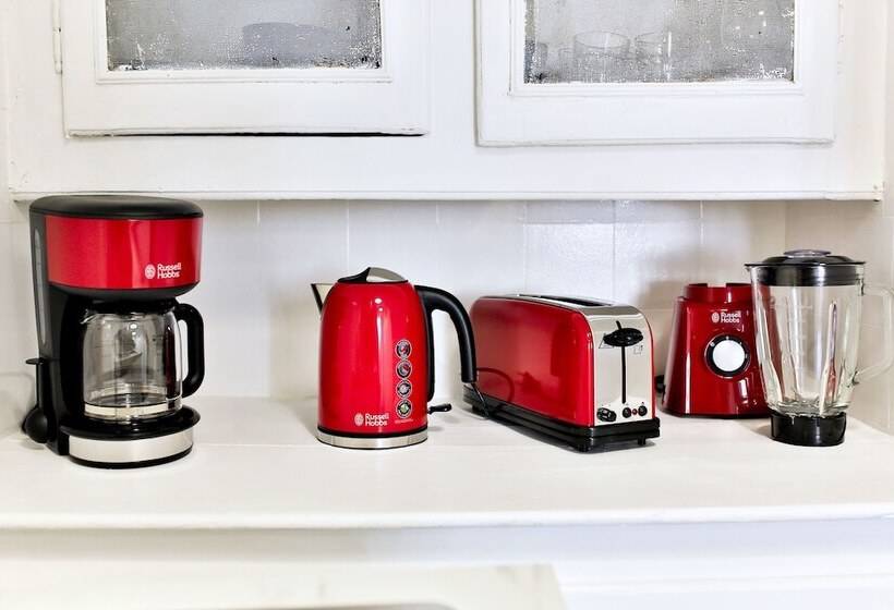 تختخواب و صبحانه St. Ander's Guest House