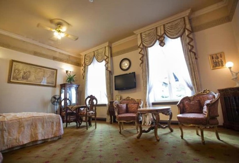 ホテル Ambasada Bolesławiec