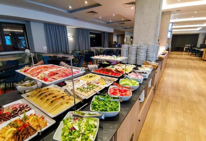 Отель AQUA RESORT BY BEL MARE MIEDZYZDROJE