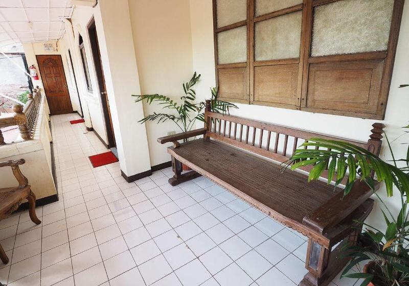 هتل Balay Travel Lodge