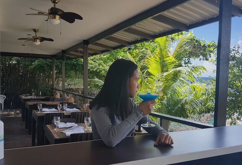 בית מלון כפרי Blue Ribbon Dive Resort