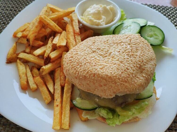 בית מלון כפרי Blue Ribbon Dive Resort