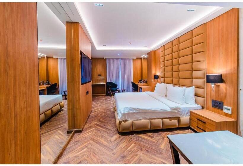 ホテル Grand Dhillon