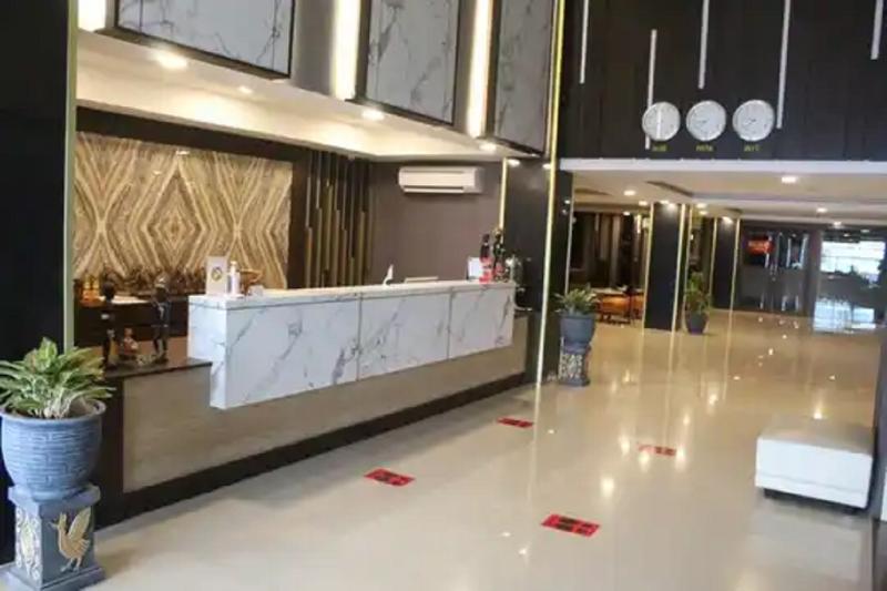 בית מלון כפרי @hom Premiere Abepura By Horison