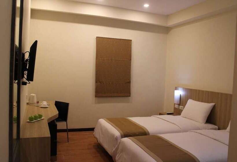 בית מלון כפרי @hom Premiere Abepura By Horison