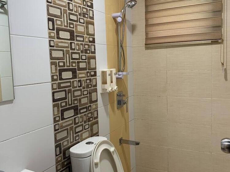 هتل Maine City Residences