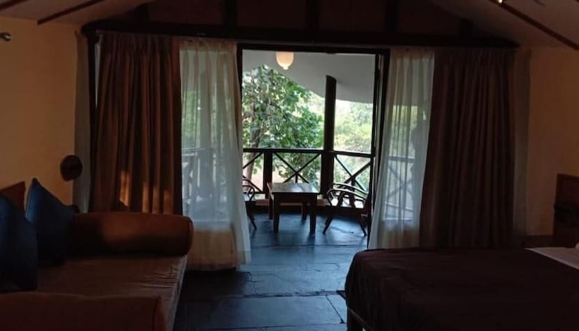 בית מלון כפרי Monsoon Forest