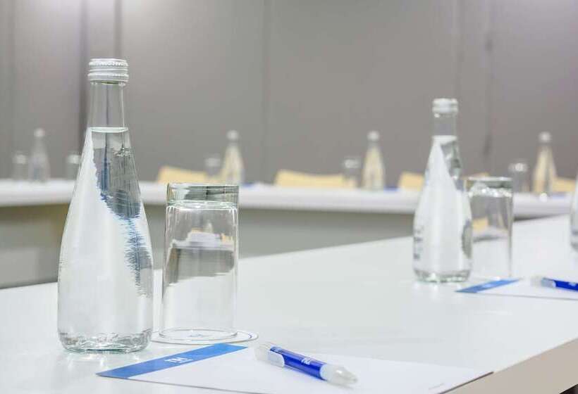 酒店 NH Cali Boulevard del Río