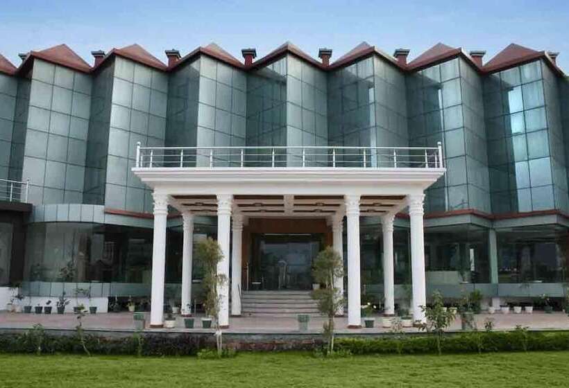 בית מלון כפרי Padmini Palace