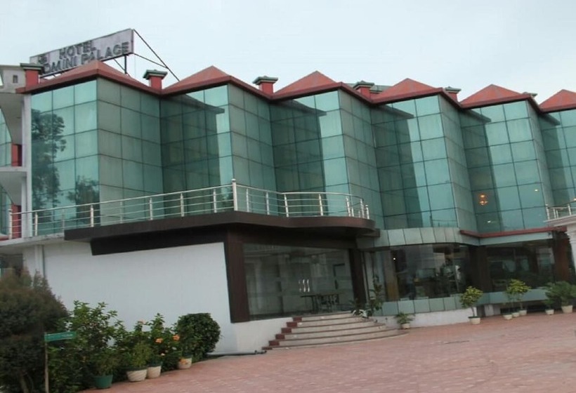 בית מלון כפרי Padmini Palace