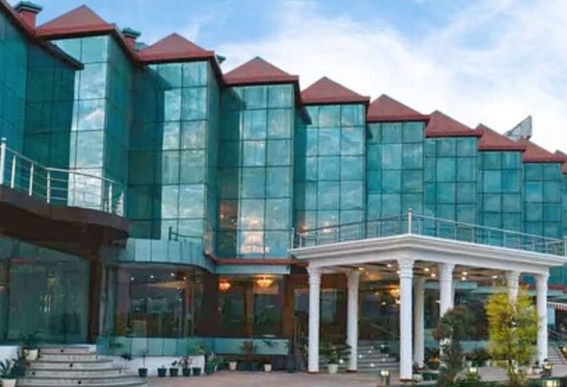 בית מלון כפרי Padmini Palace