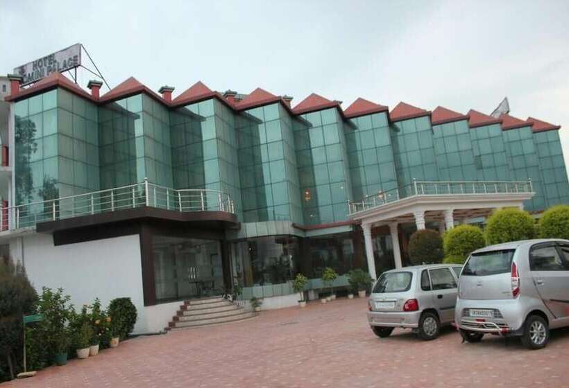 בית מלון כפרי Padmini Palace