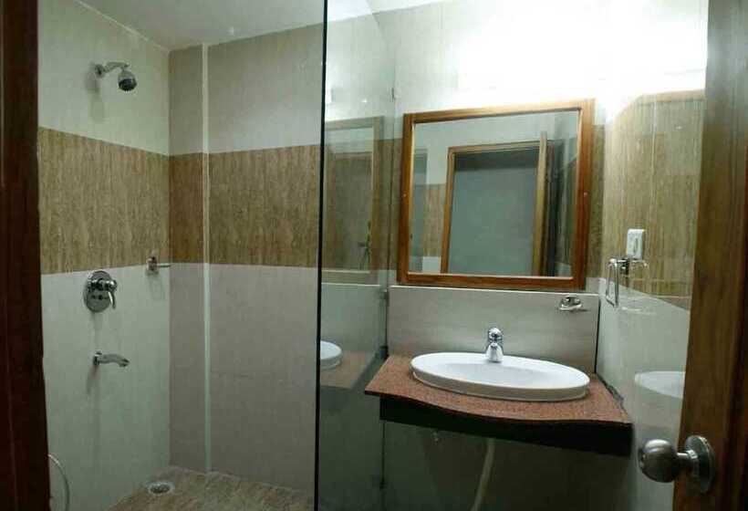 בית מלון כפרי Padmini Palace