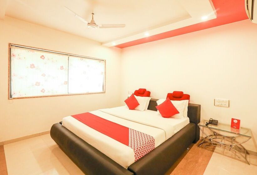 Отель Silver Sand