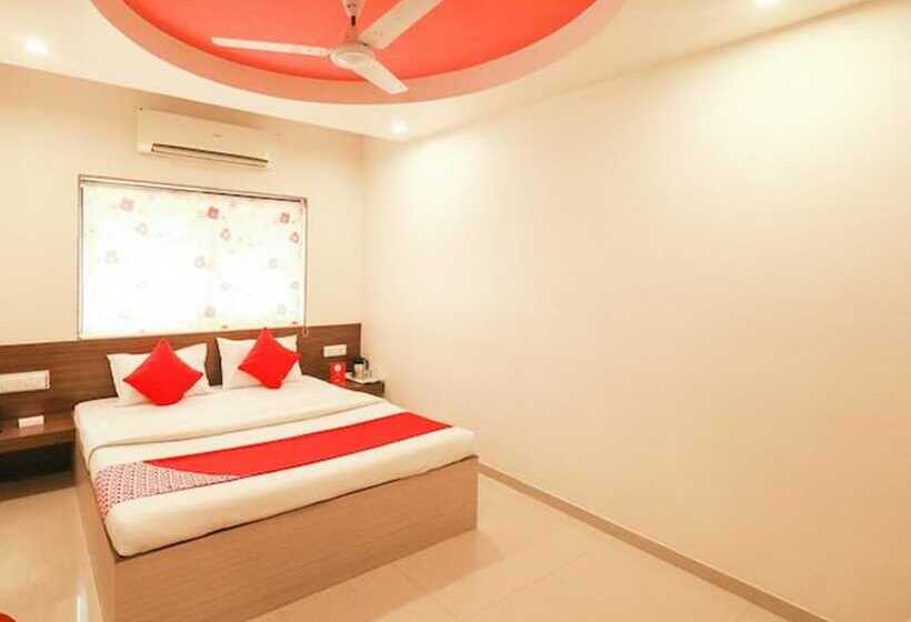 Отель Silver Sand