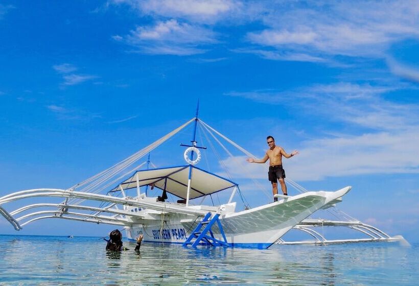 هتل Blue Abyss Resort