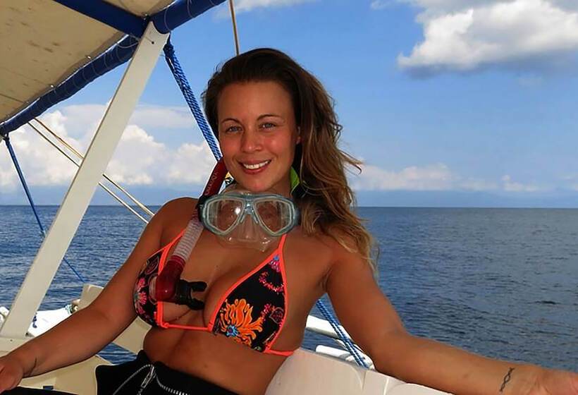 هتل Blue Abyss Resort