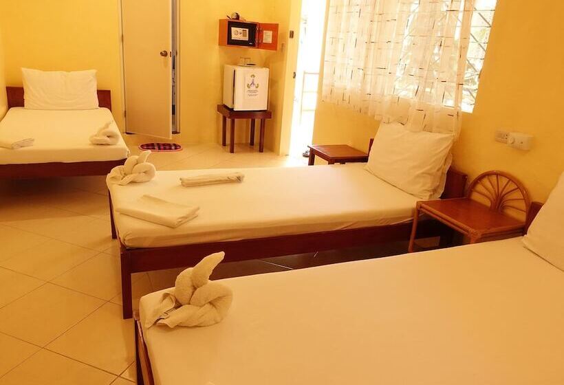 هتل Blue Abyss Resort