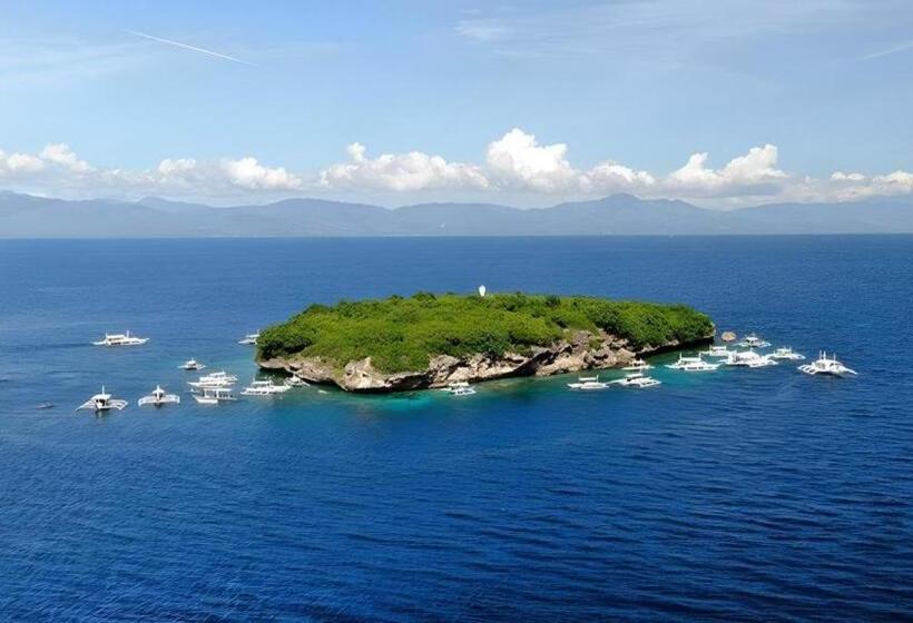 هتل Blue Abyss Resort