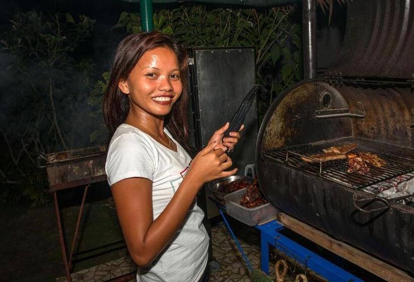 هتل Blue Abyss Resort