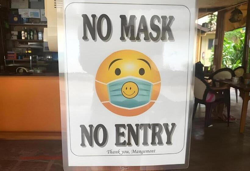 هتل Blue Abyss Resort