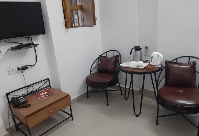 호텔 Tourist Village Khajuraho