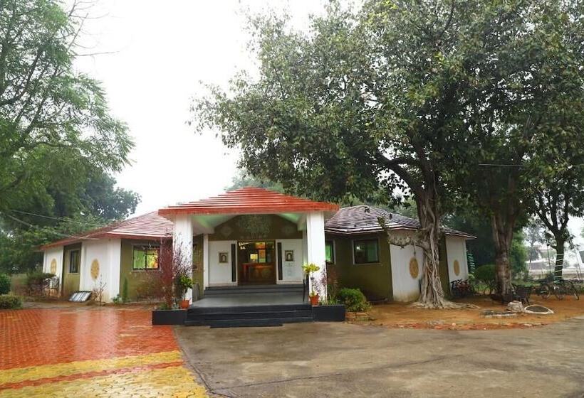 호텔 Tourist Village Khajuraho