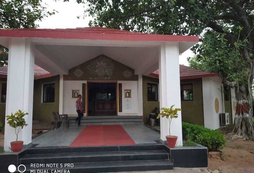 호텔 Tourist Village Khajuraho