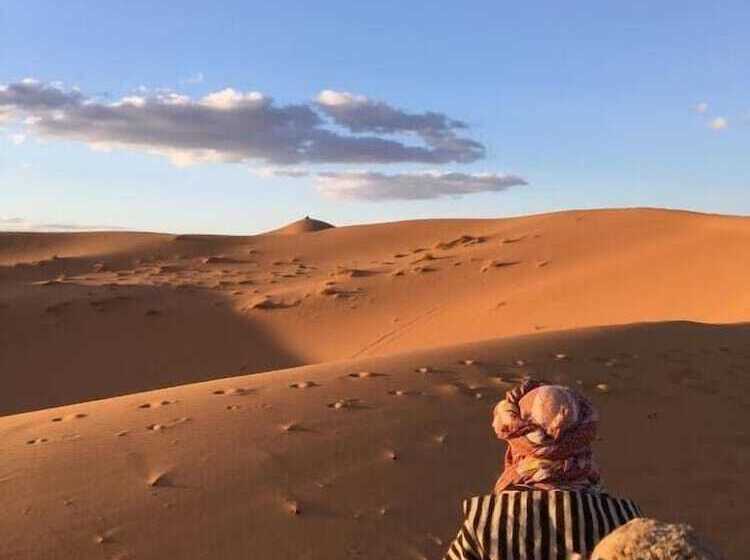 Khamlia Desert Bed & Breakfast