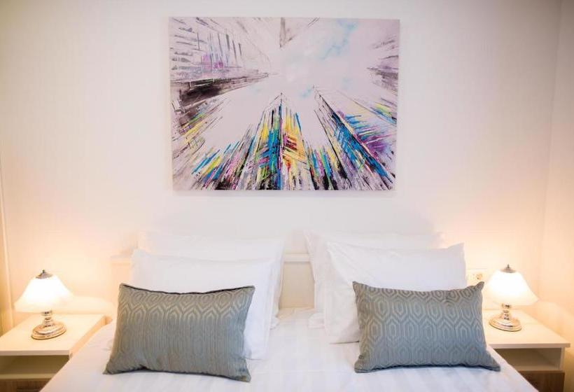 Lct Blue Lions Apartments