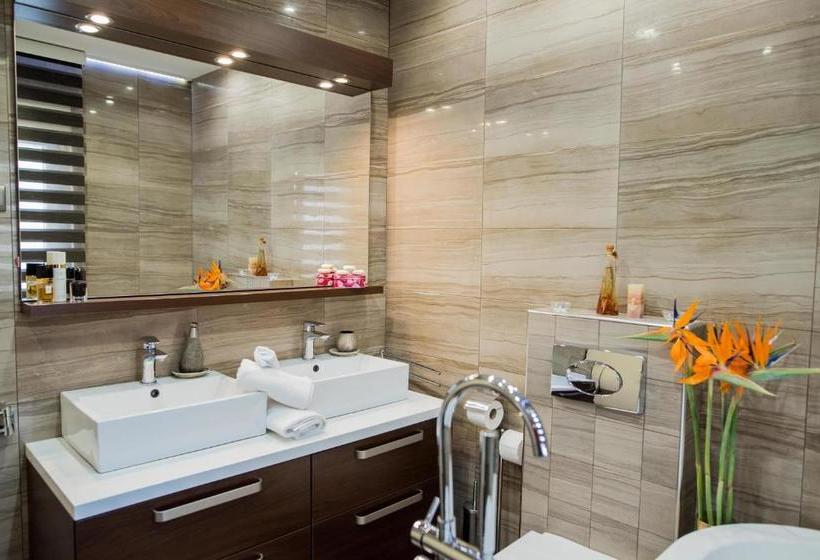 Lct Blue Lions Apartments