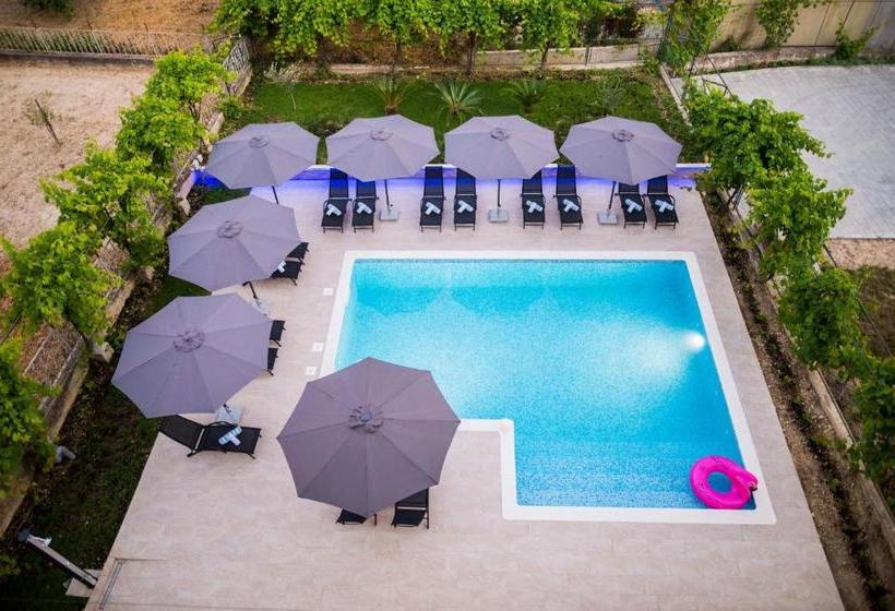 Lct Blue Lions Apartments