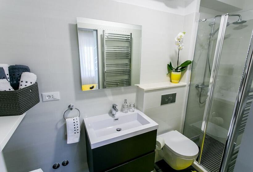 Luxury Apartments Giovanni With Pool