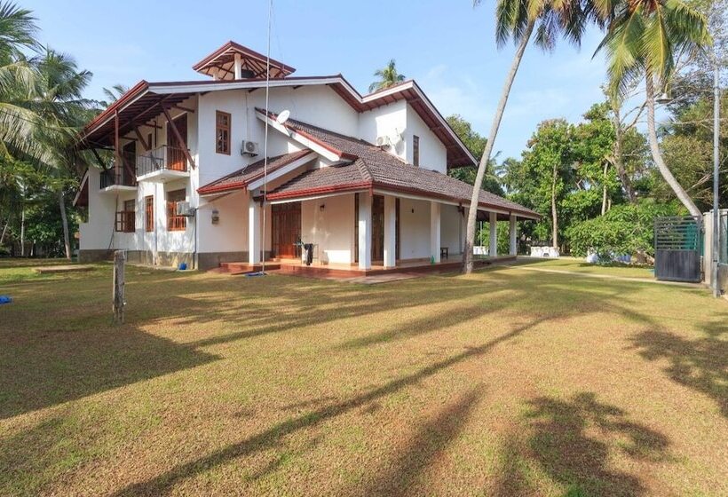 بنسيون Araliya Cottage