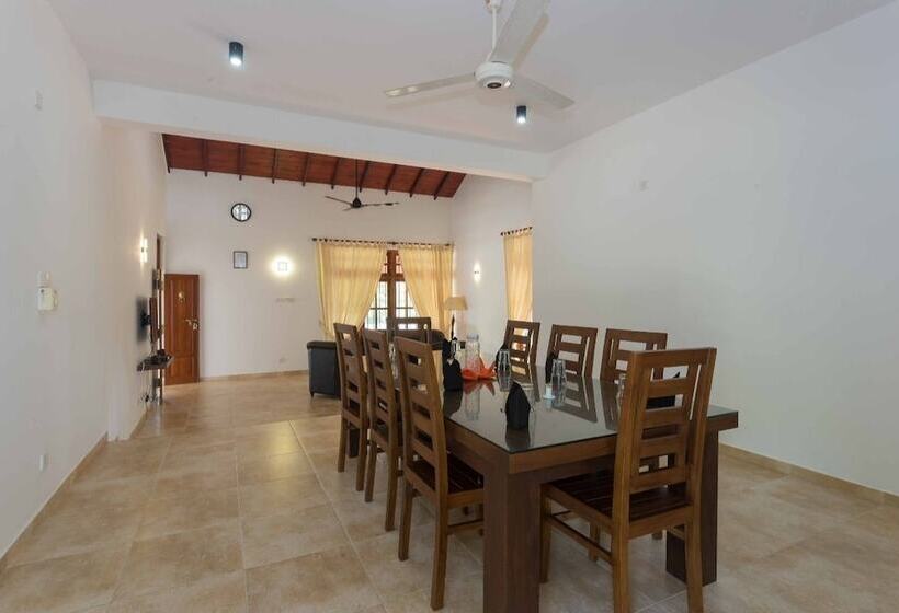 بنسيون Araliya Cottage