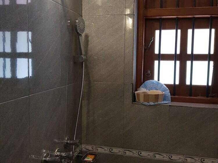 بنسيون Araliya Cottage