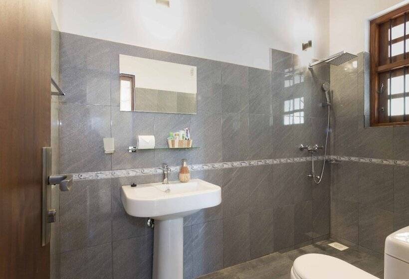 بنسيون Araliya Cottage