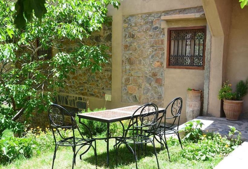 Пансион Atlas Views