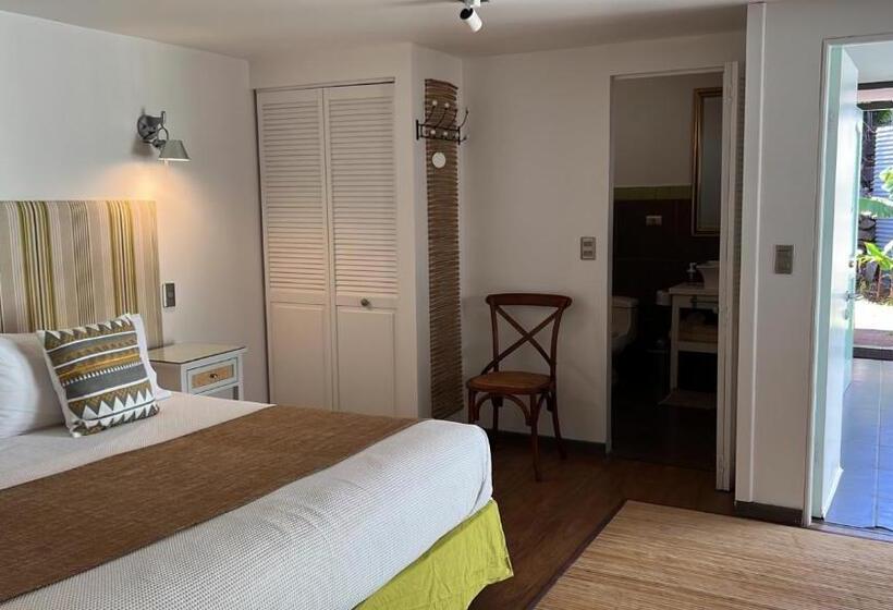 펜션 Boutique La Perouse